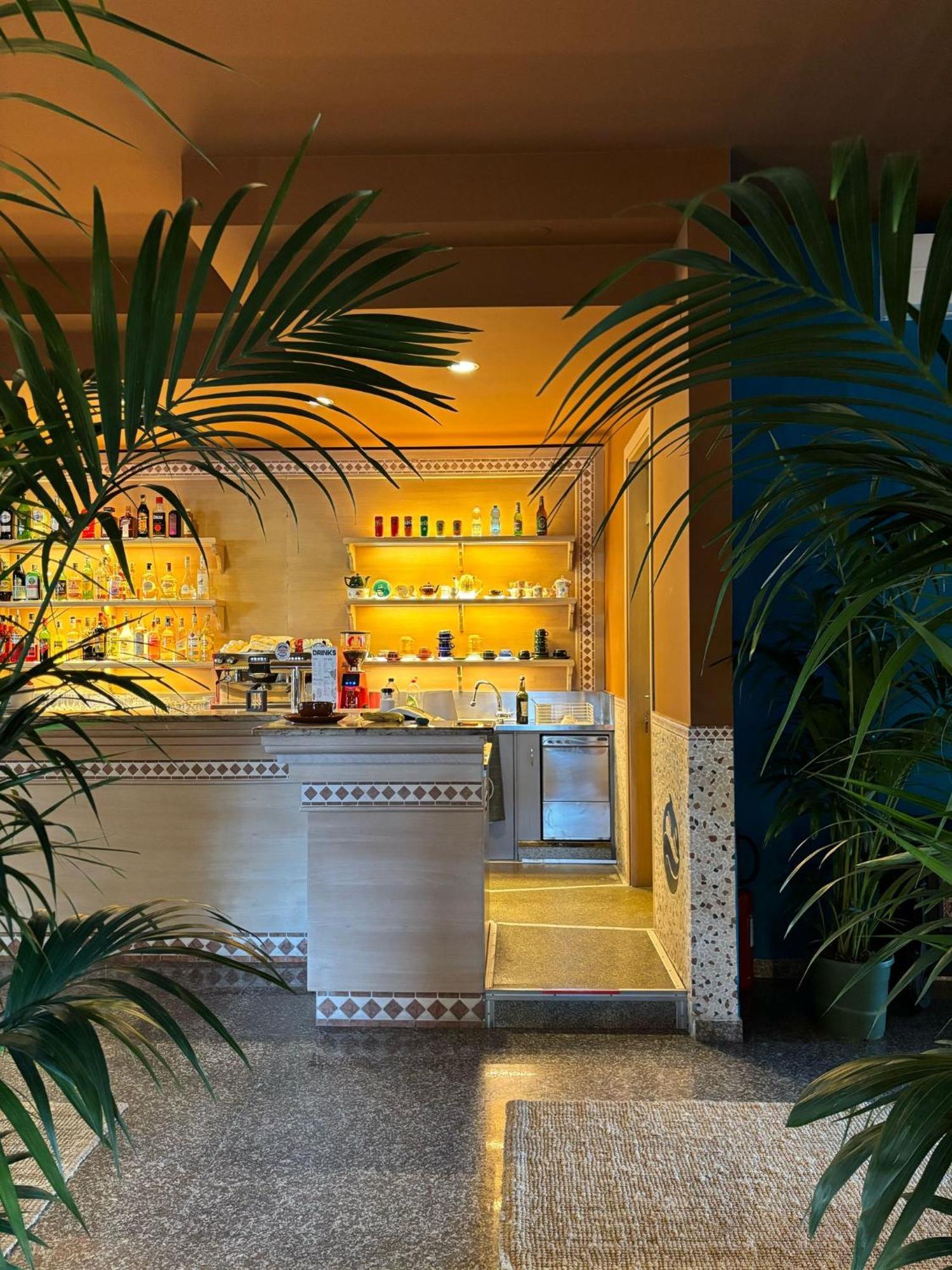 Hotel Portofino Lido di Jesolo Buitenkant foto