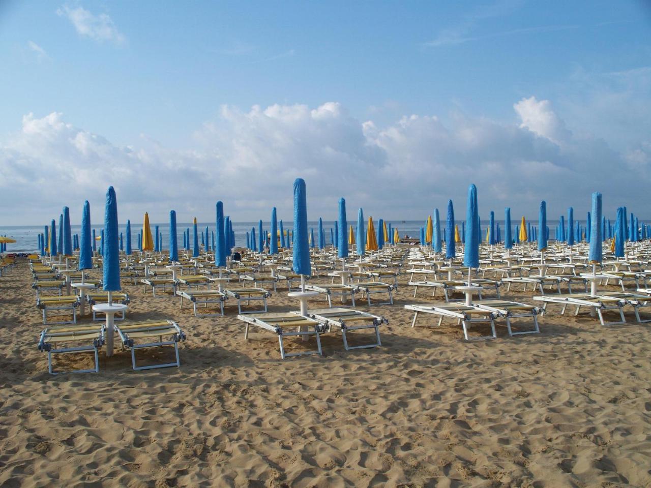 Hotel Portofino Lido di Jesolo Buitenkant foto